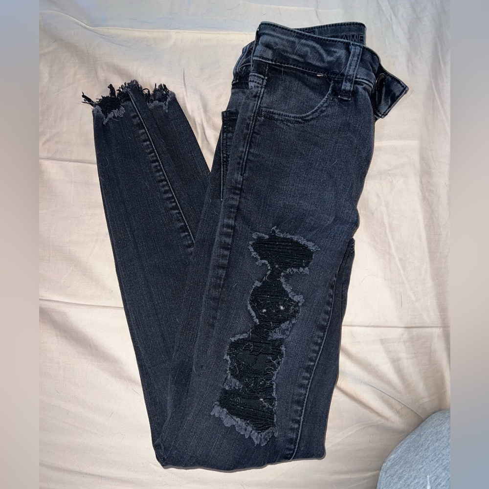 AE high rise black distressed jeggings